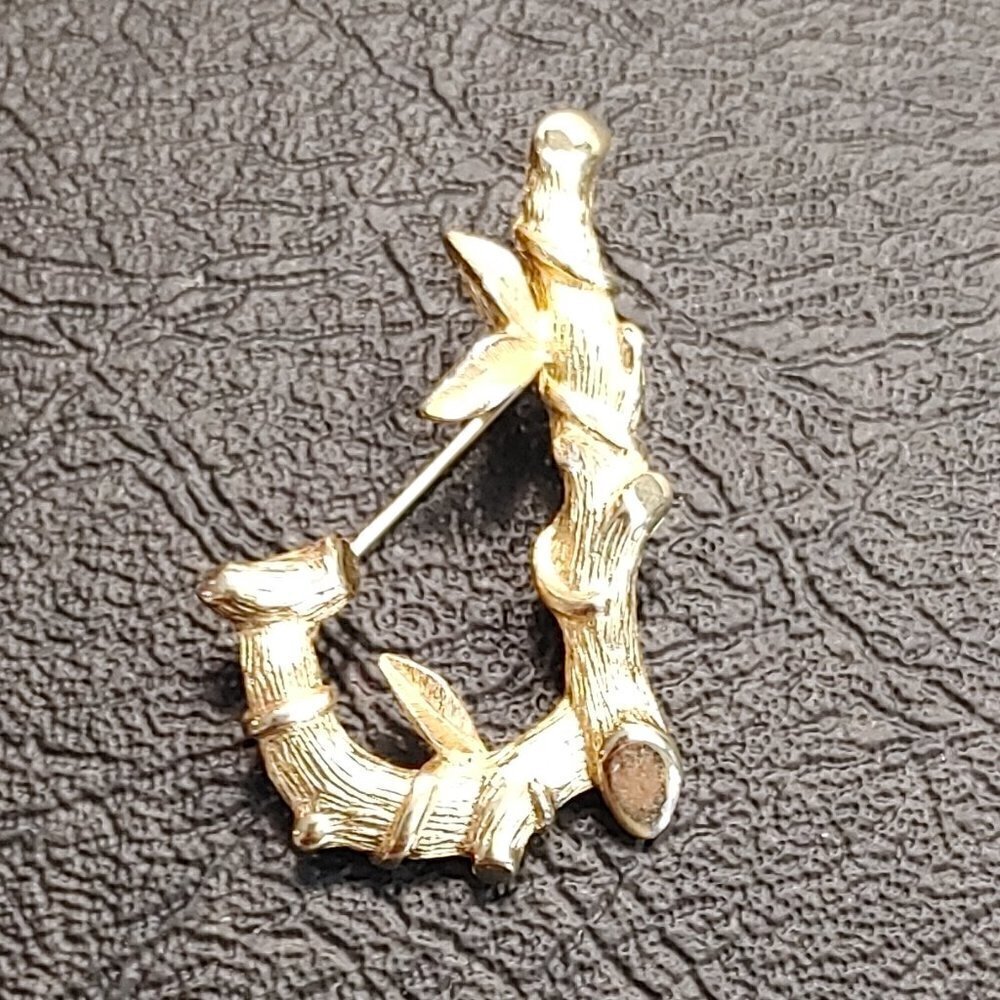 Sarah Coventry J Initial Pin